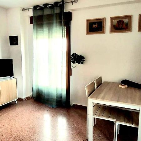 Apartamento En Zona De Ocio Casco Antiguo Alicante Bagian luar foto