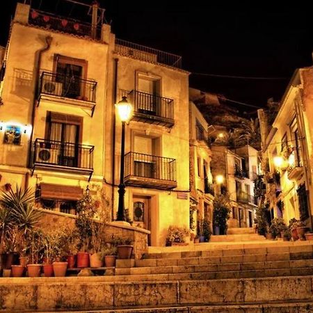 Apartamento En Zona De Ocio Casco Antiguo Alicante Bagian luar foto