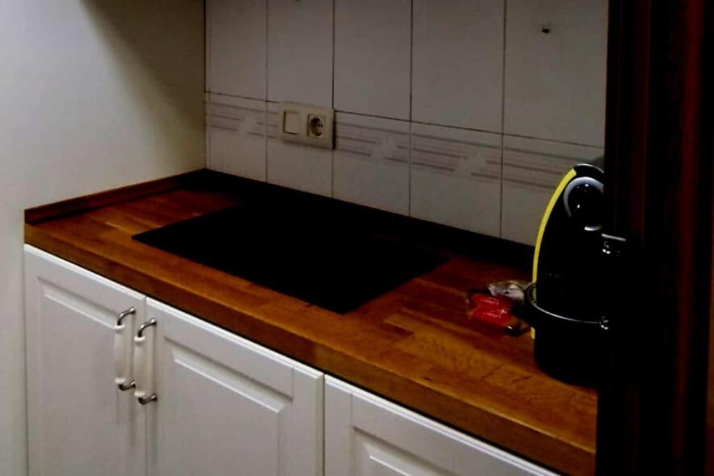Apartamento En Zona De Ocio Casco Antiguo Alicante Bagian luar foto